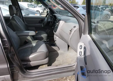 2002 Ford Escape Xls из США, поврежденный, VIN 1FMYU011X2KC73299